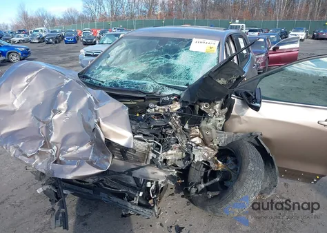 2019 Chevrolet Equinox Lt z USA, uszkodzony, nr VIN 2GNAXUEV3K6232671